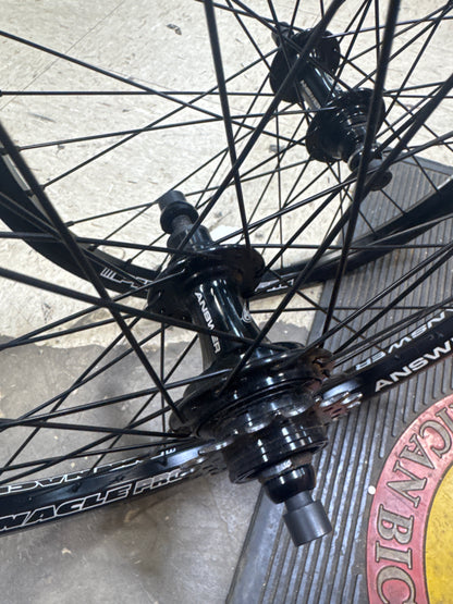 answer pinnacle holeshot 20x1.75 wheelset