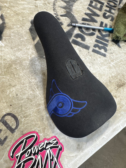 Profile pivotal seat blue