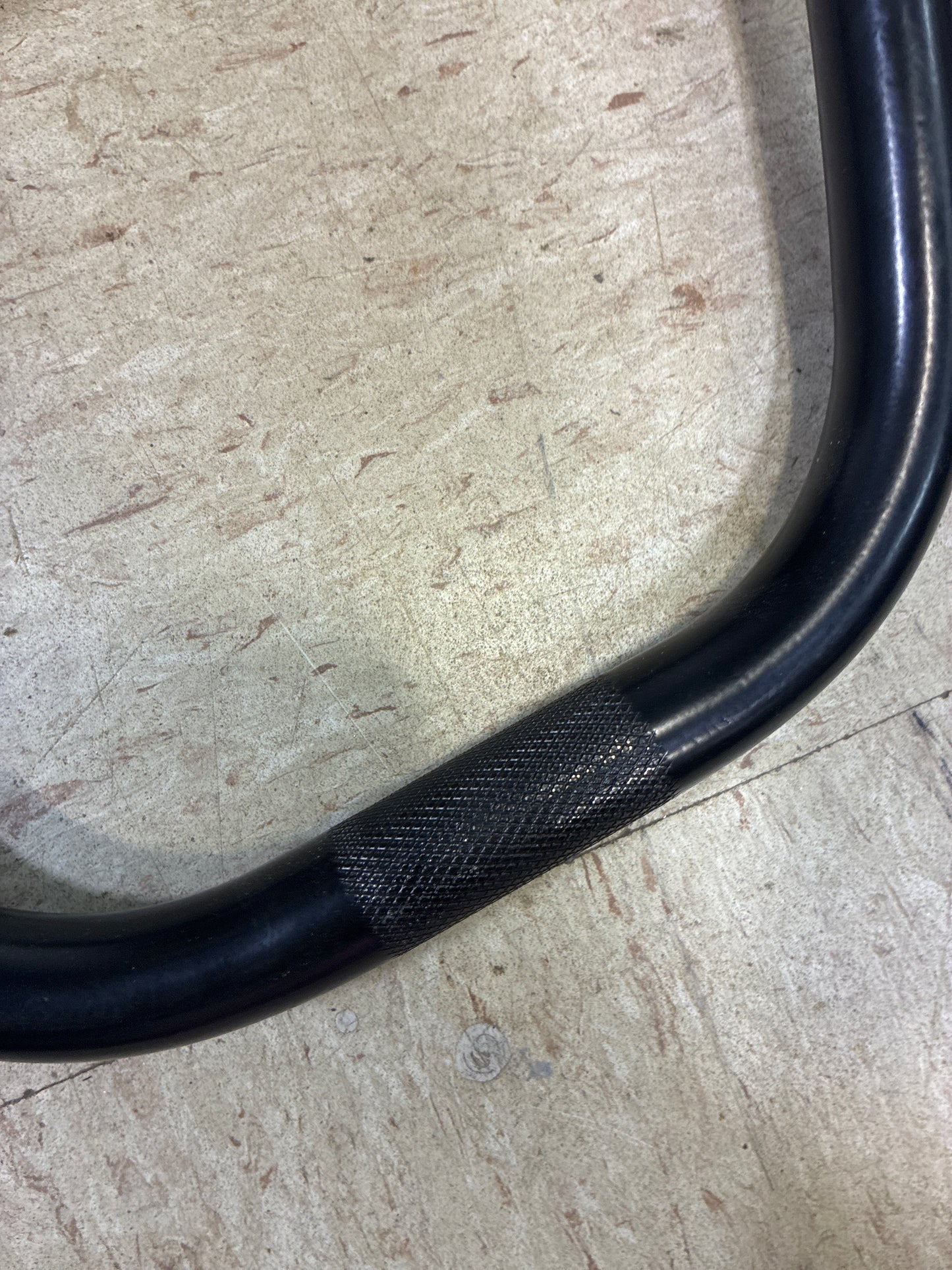 s&m hoder super high like new 29” wide