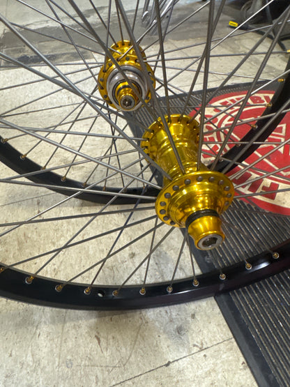 Profile mini hubs x 20” sun envy w/ titanium