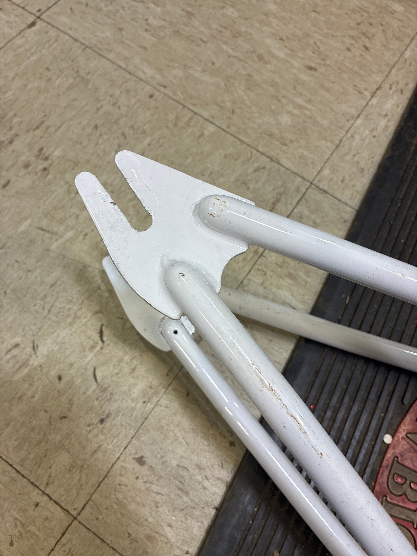 redline proline 90s frame white