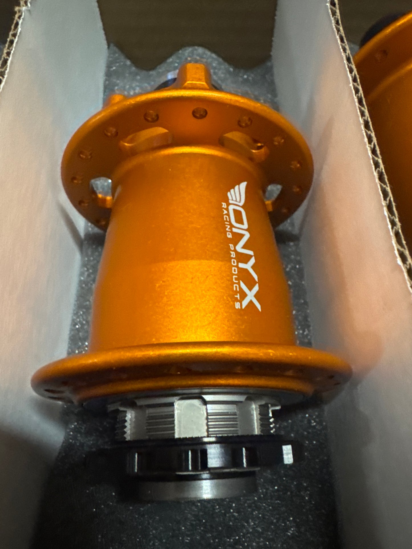 Onyx Hubs Cotm Matte Orange