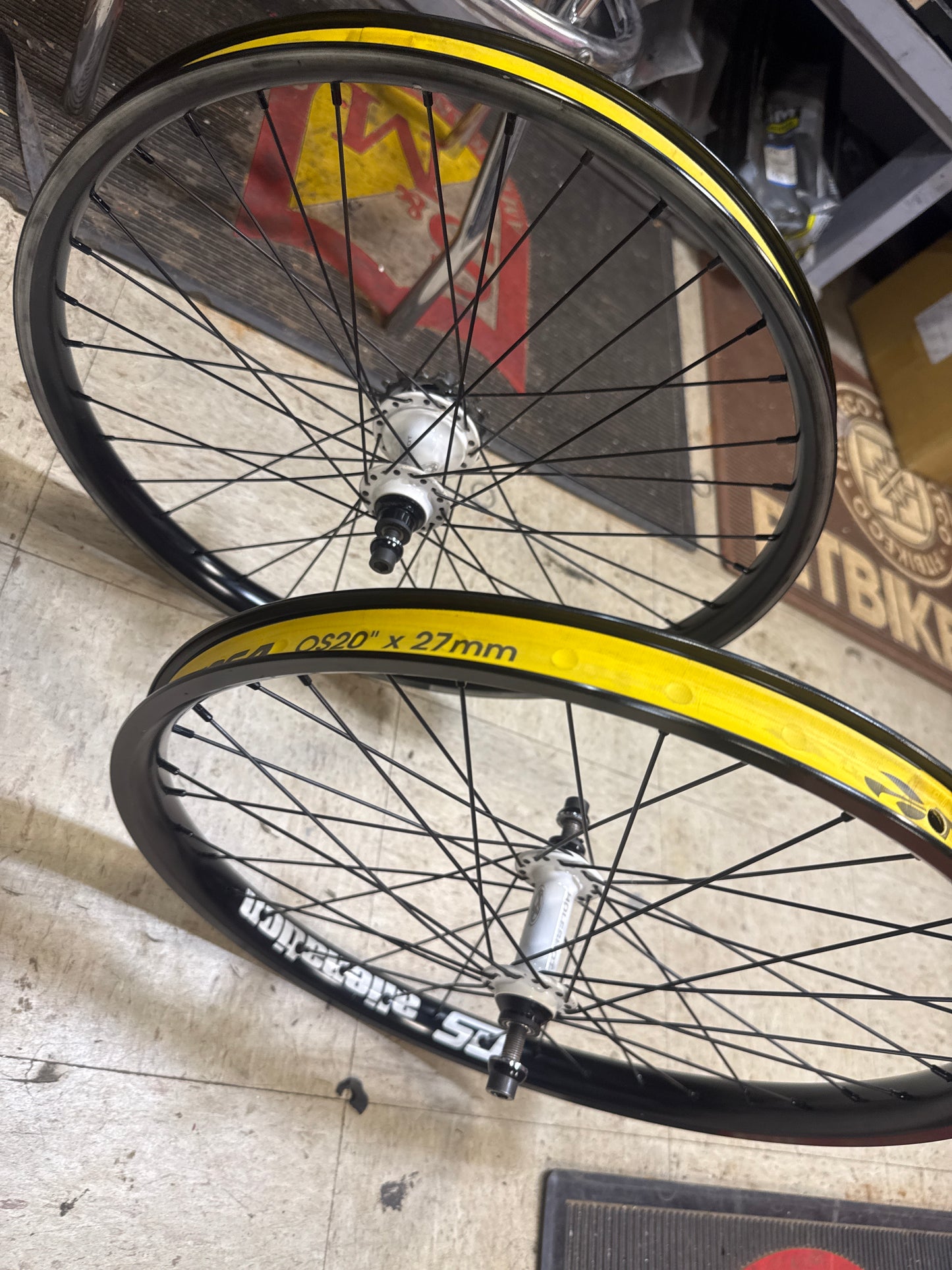 Answer holeshot x alienation os20 wheelset