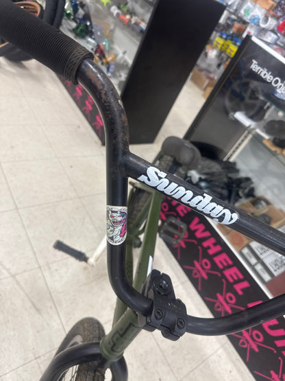 Fit bike co Benny L complete