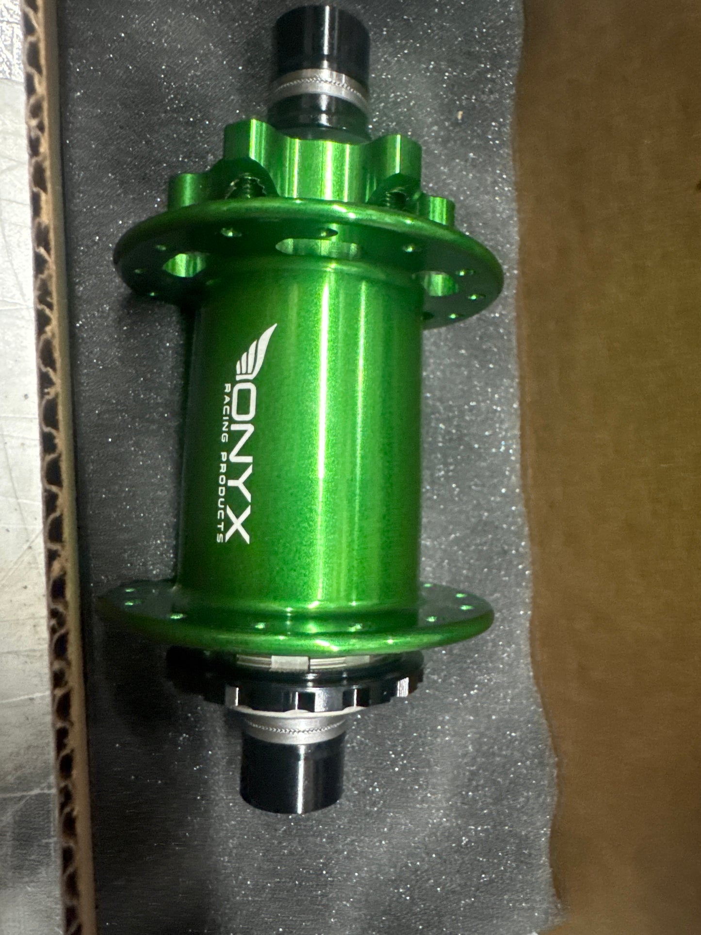 Onyx Hubs Green