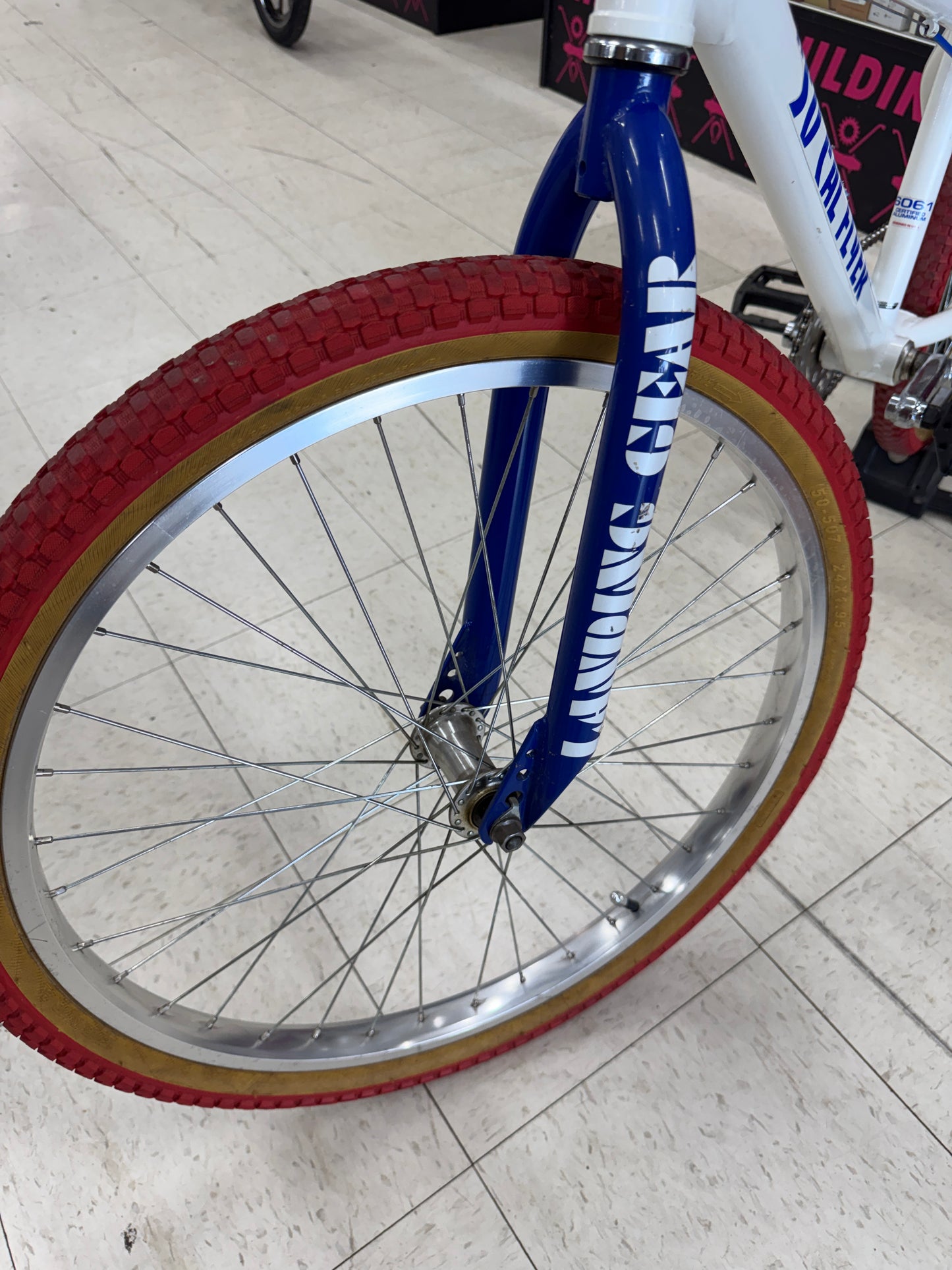 SE So Cal Flyer 24” wheelie bike