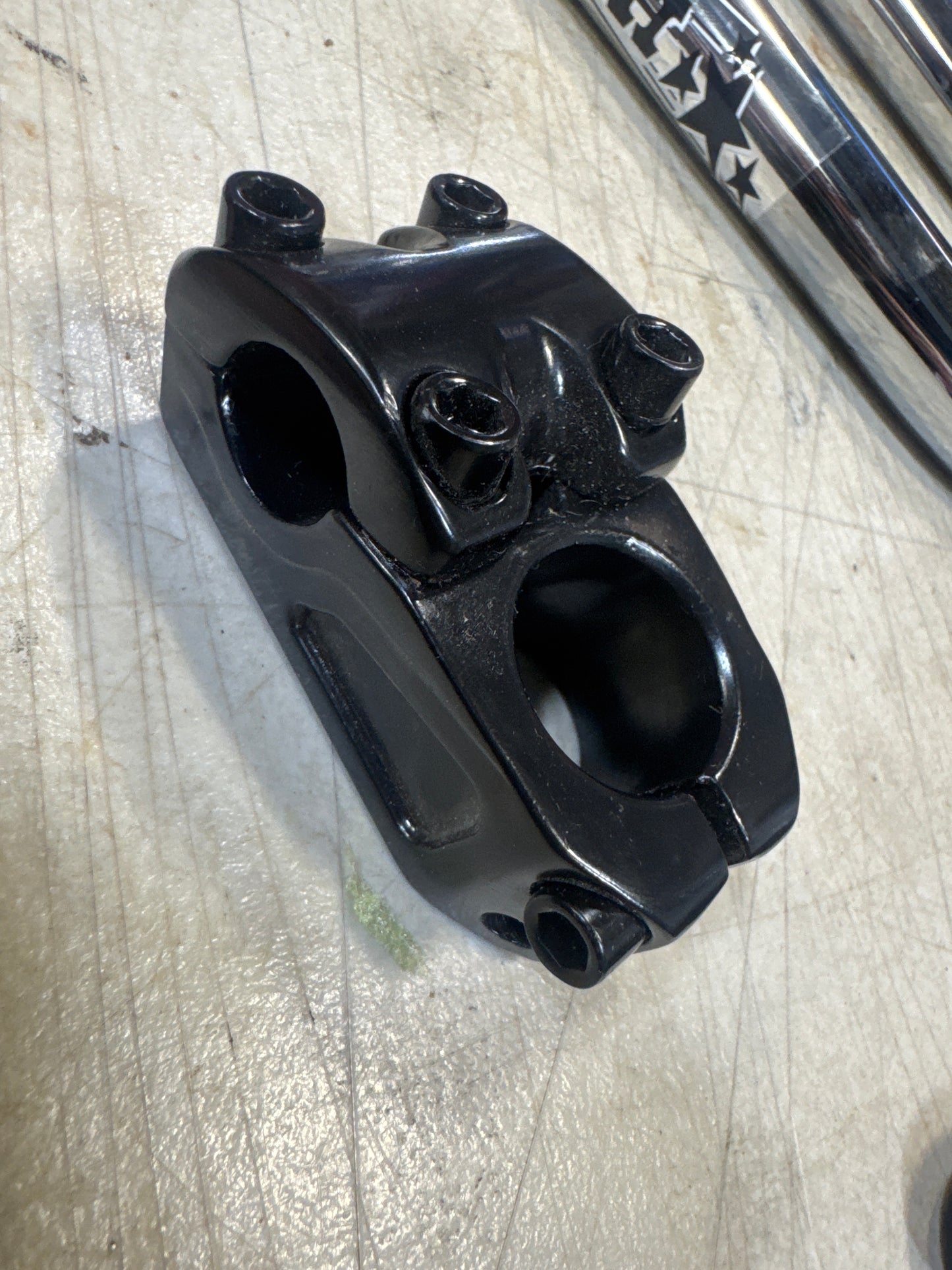 Dk Oem 11/8 stem 36m new