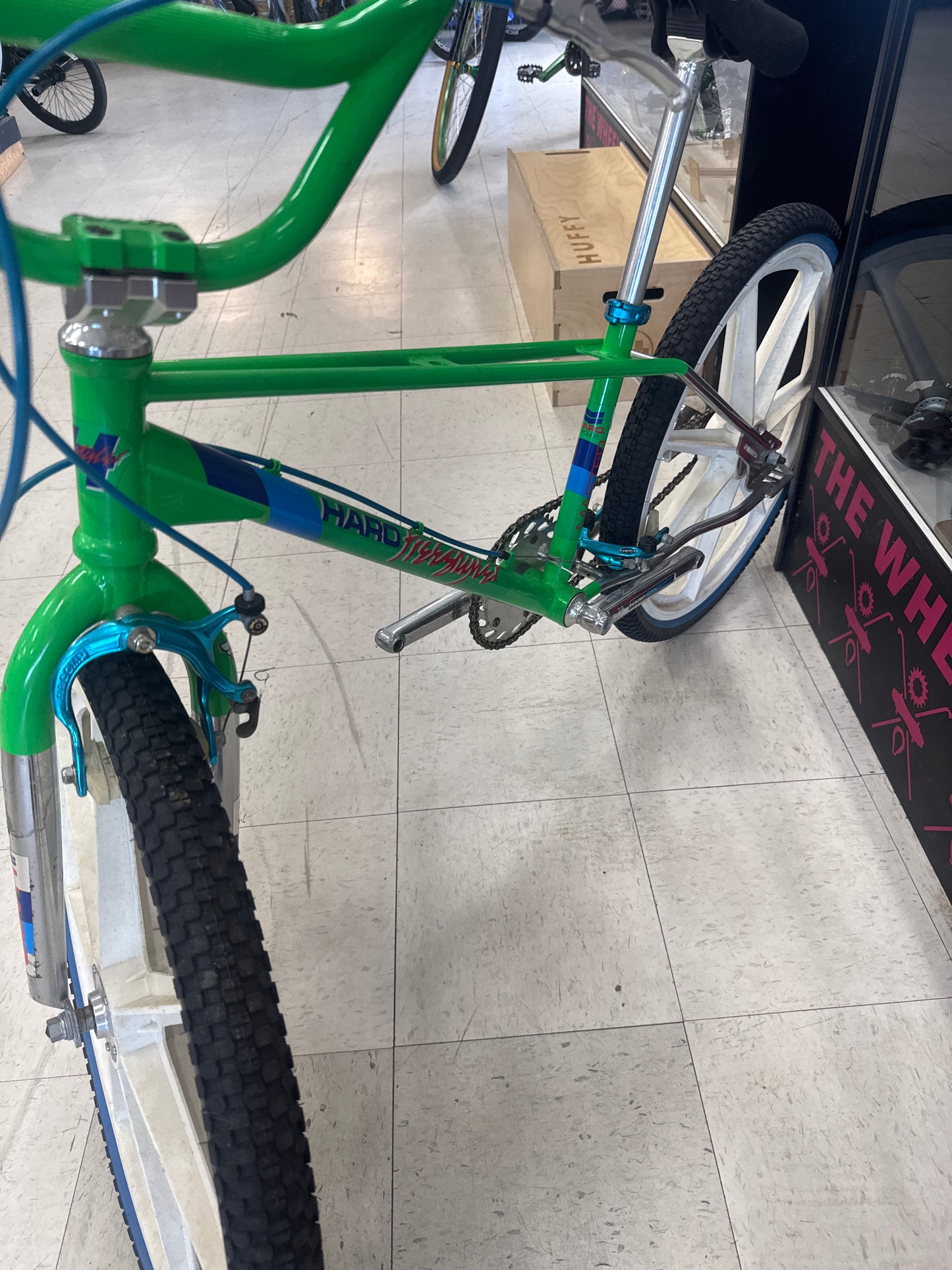 Haro master 24” lineage complete bmx green