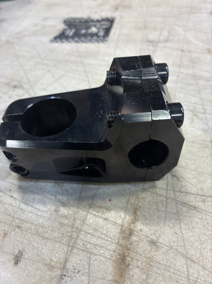 free agent front load stem 11/8 new?