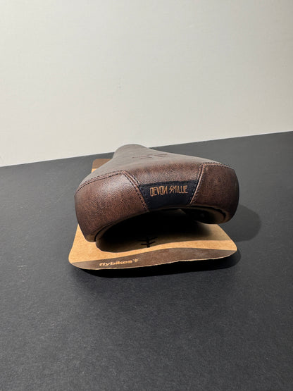 Devon smille Fly seat