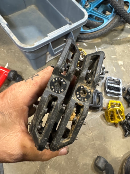 Mzyrh 9/16 pedals