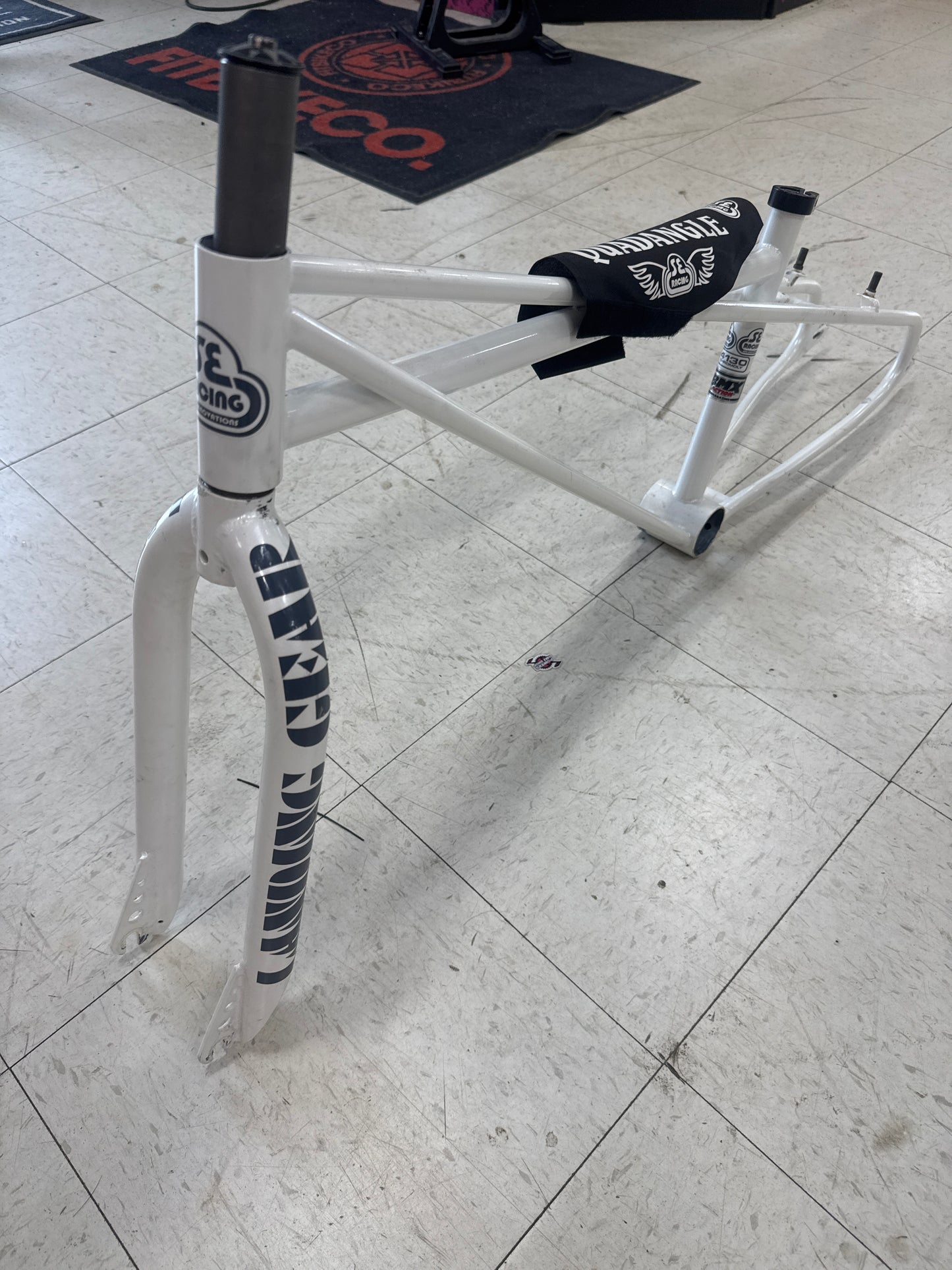 Se bikes quadangle 24” cruiser frame & fork