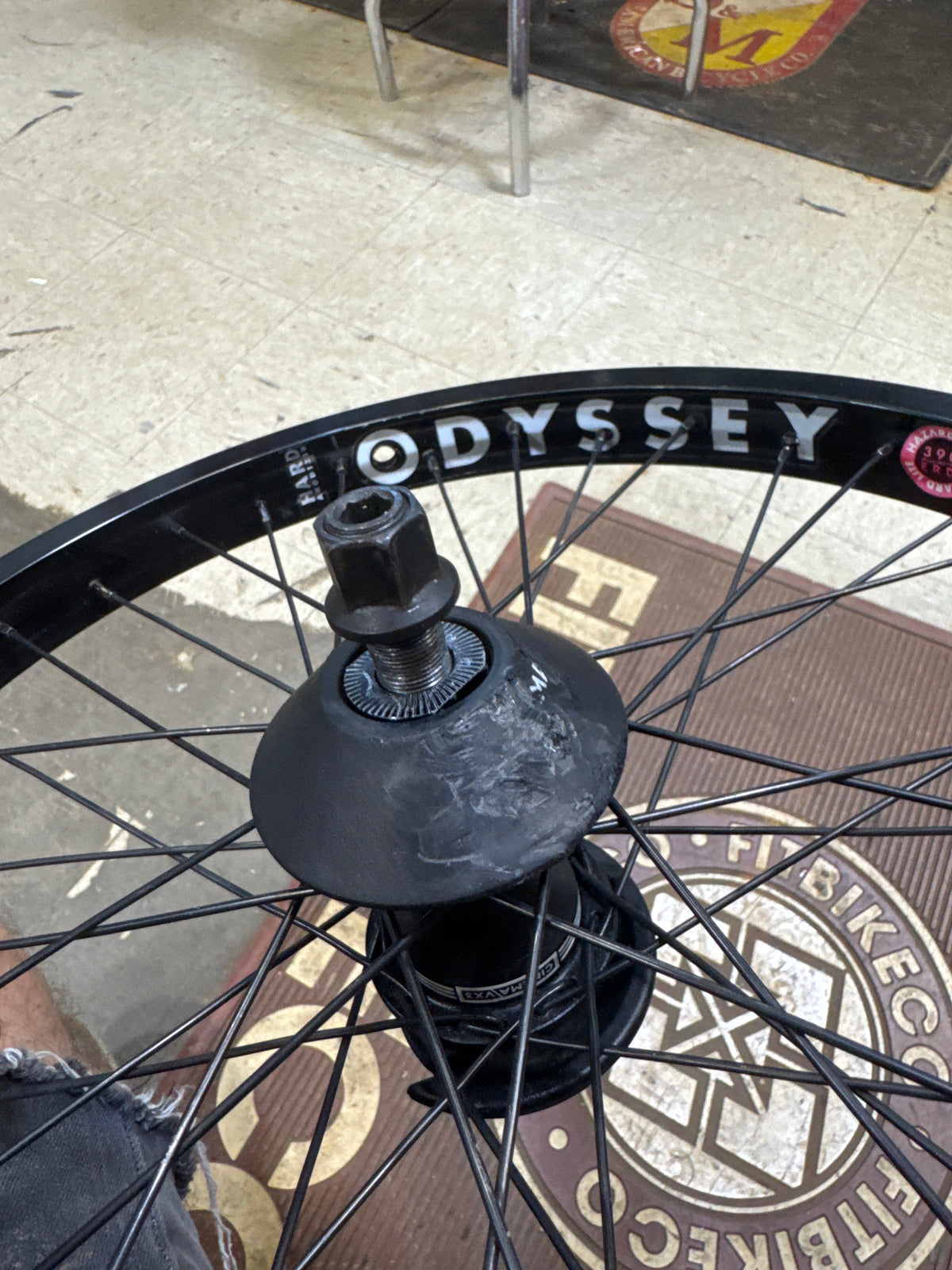 Cinema x hazard rear wheel rhd