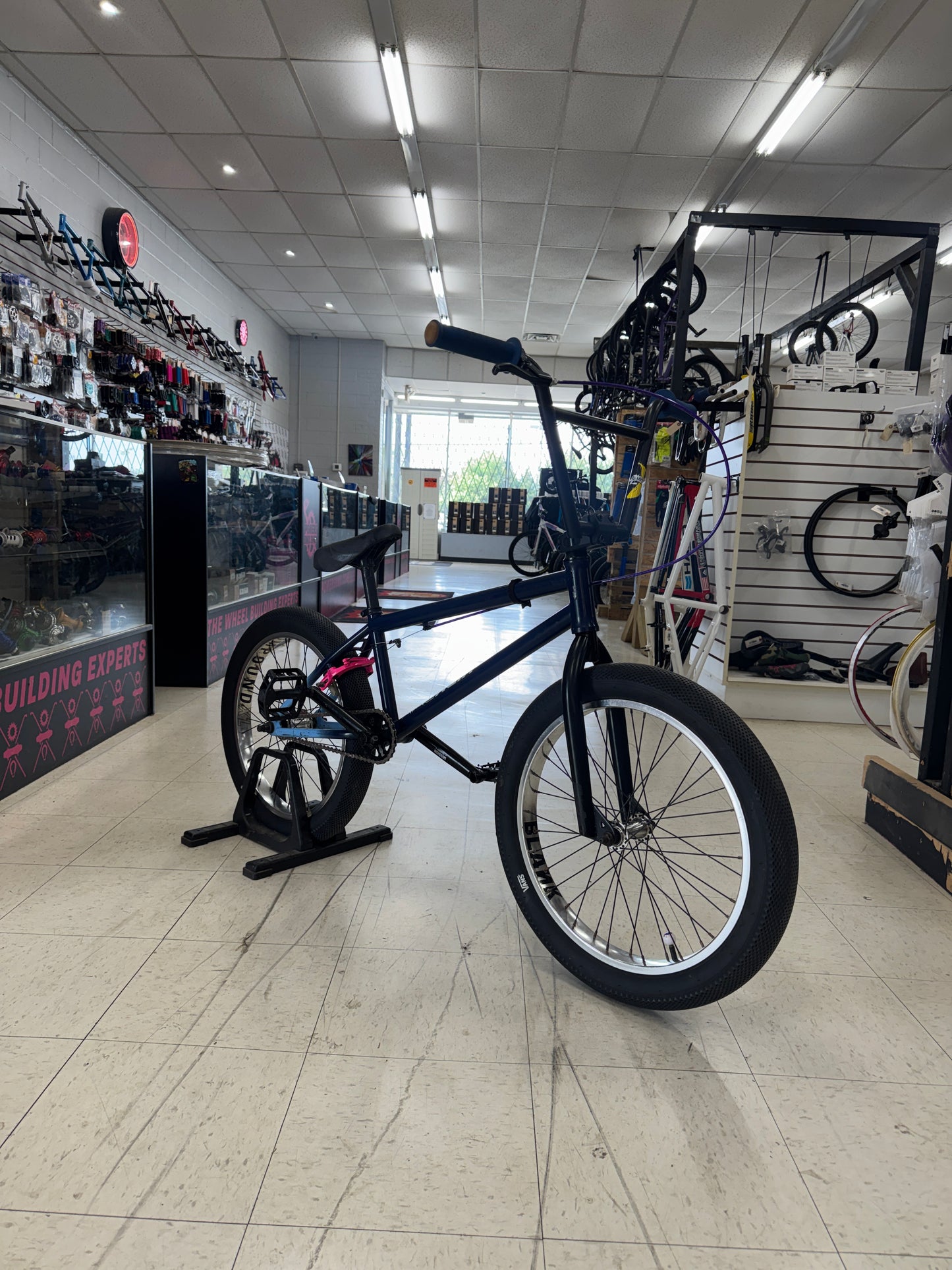 Kink launch bmx bike
