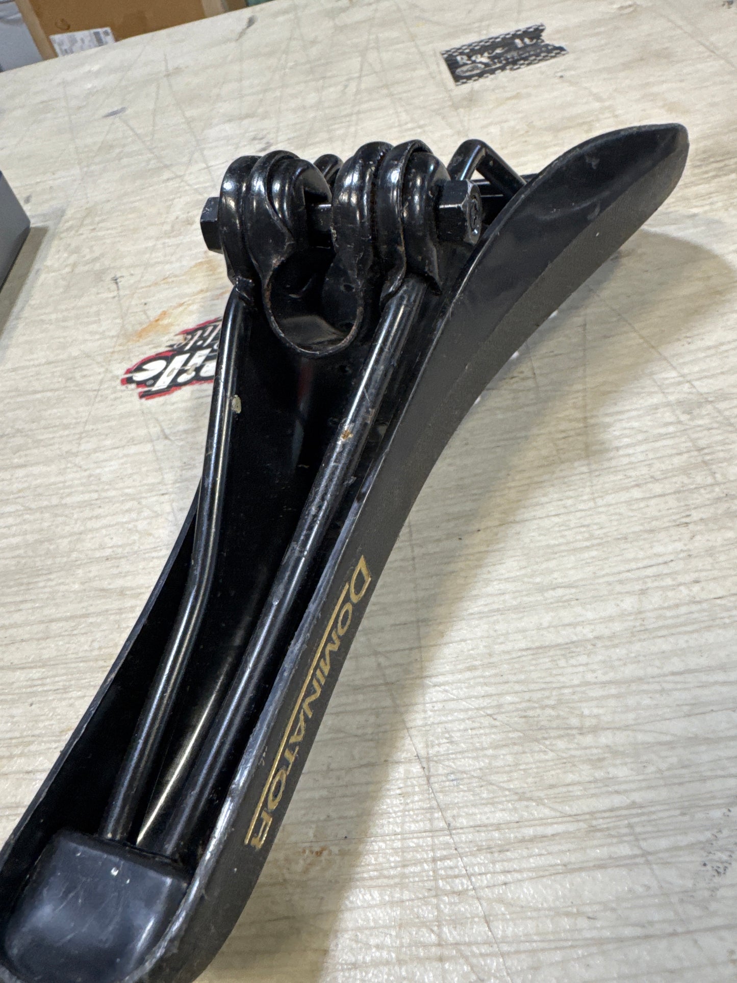 viscount dominator seat black