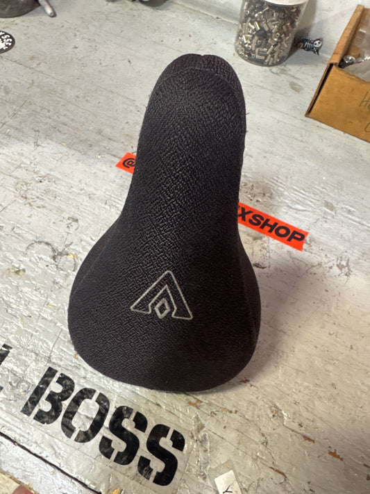 Amber Bmx Seat And Seat Post Combo