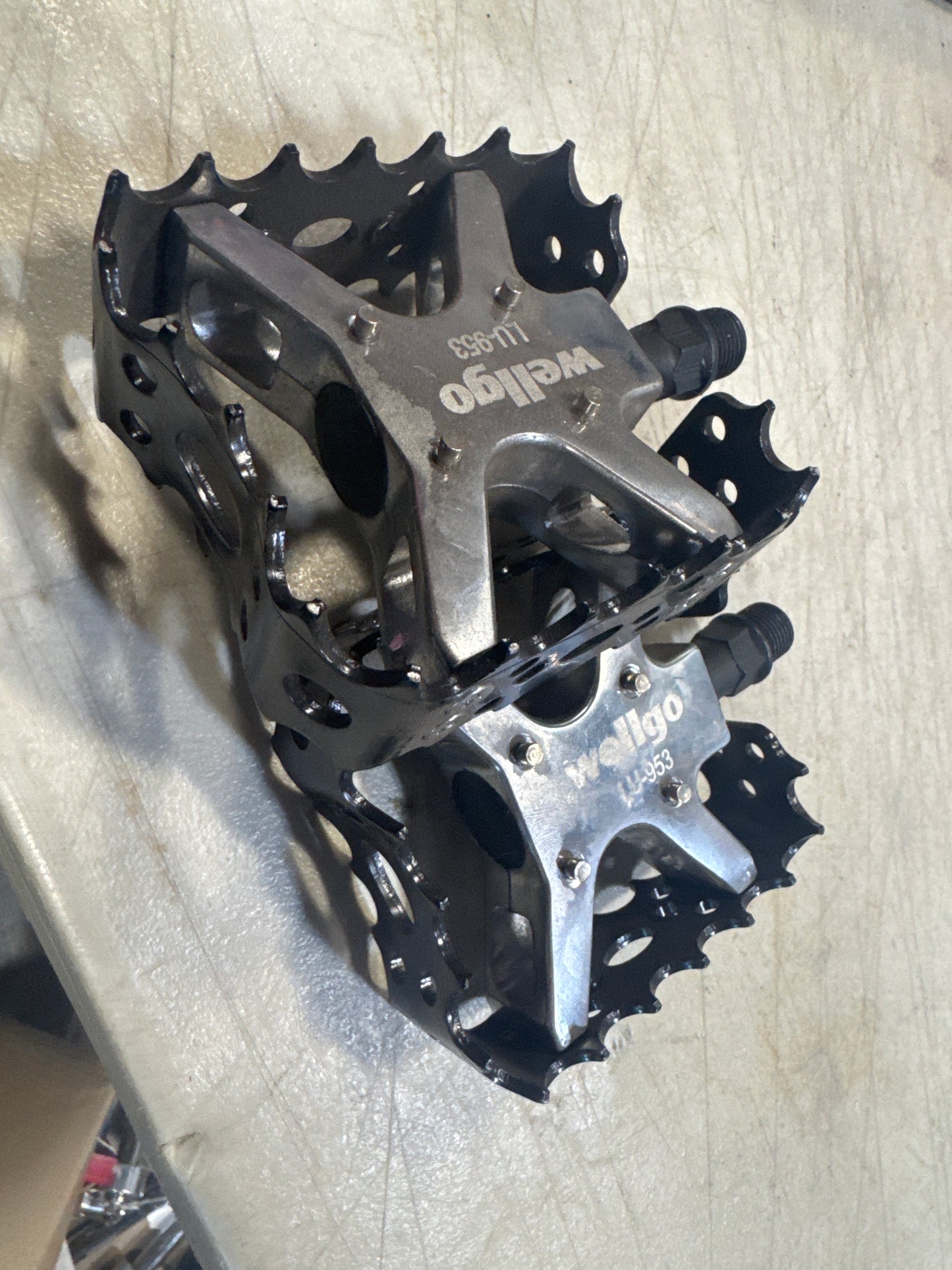 wellgo LU-953 9/16 square bear trap pedal