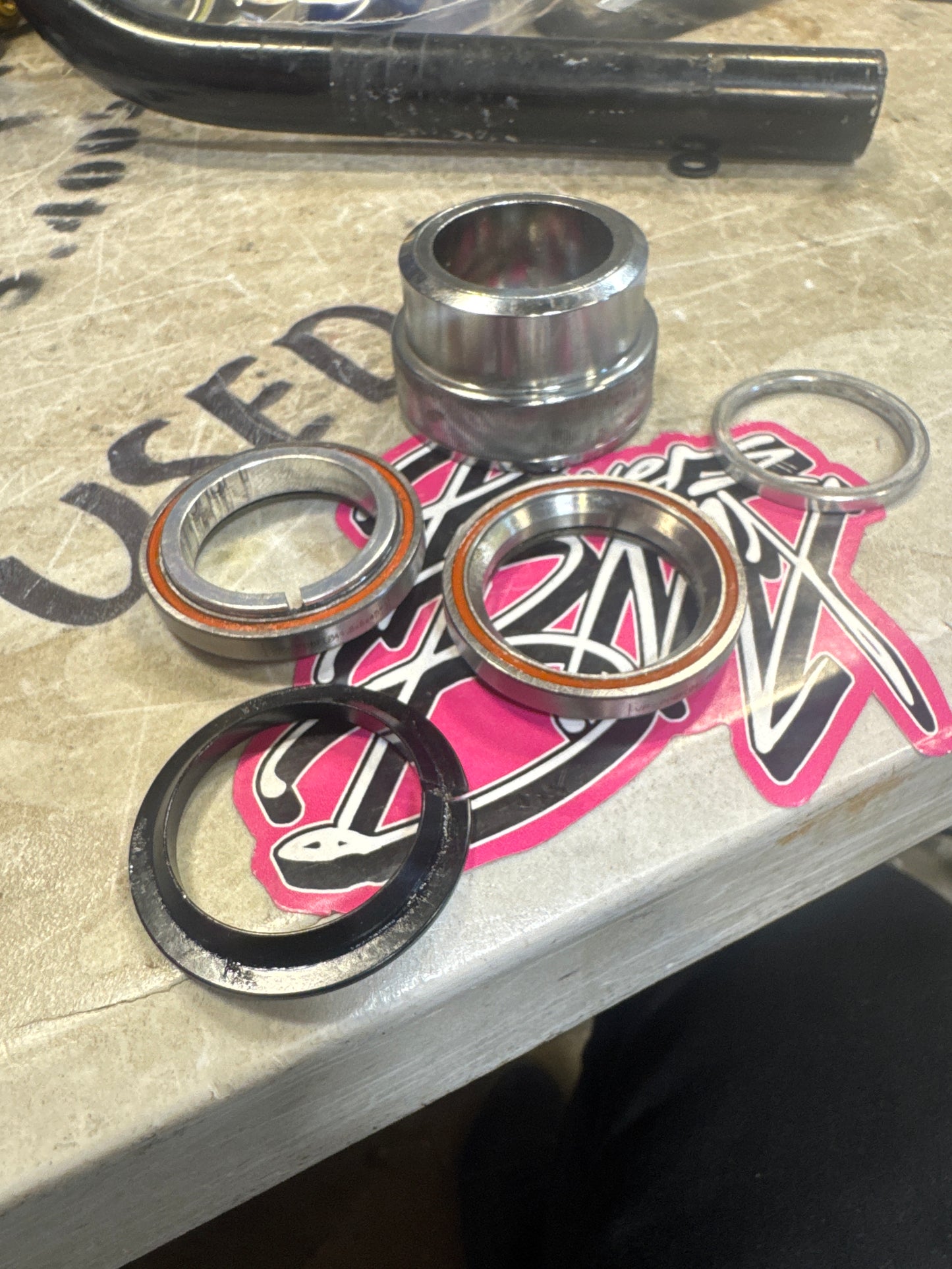 Hutch integrated headset 11/8