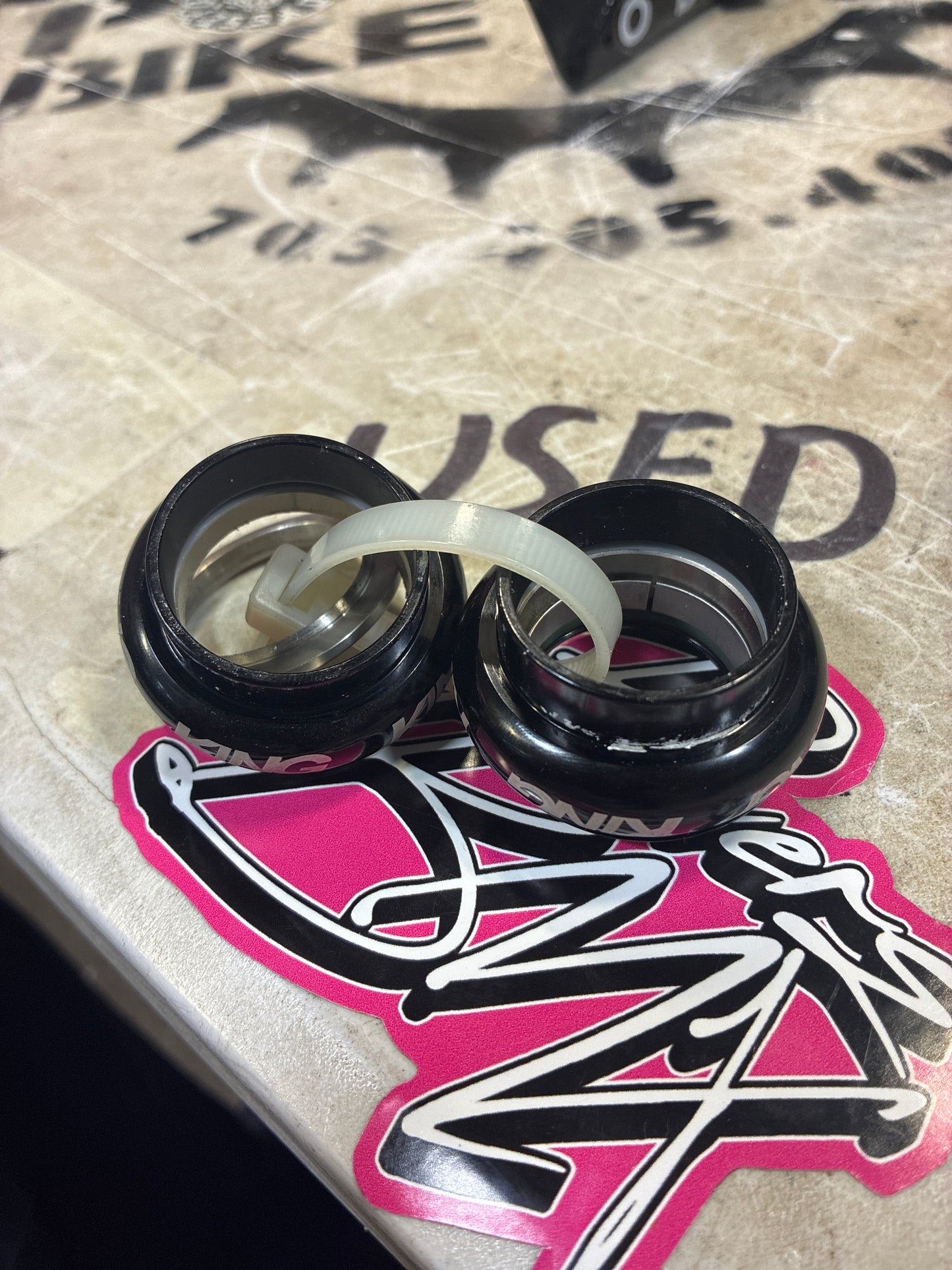 chris king 11/8 press in headset