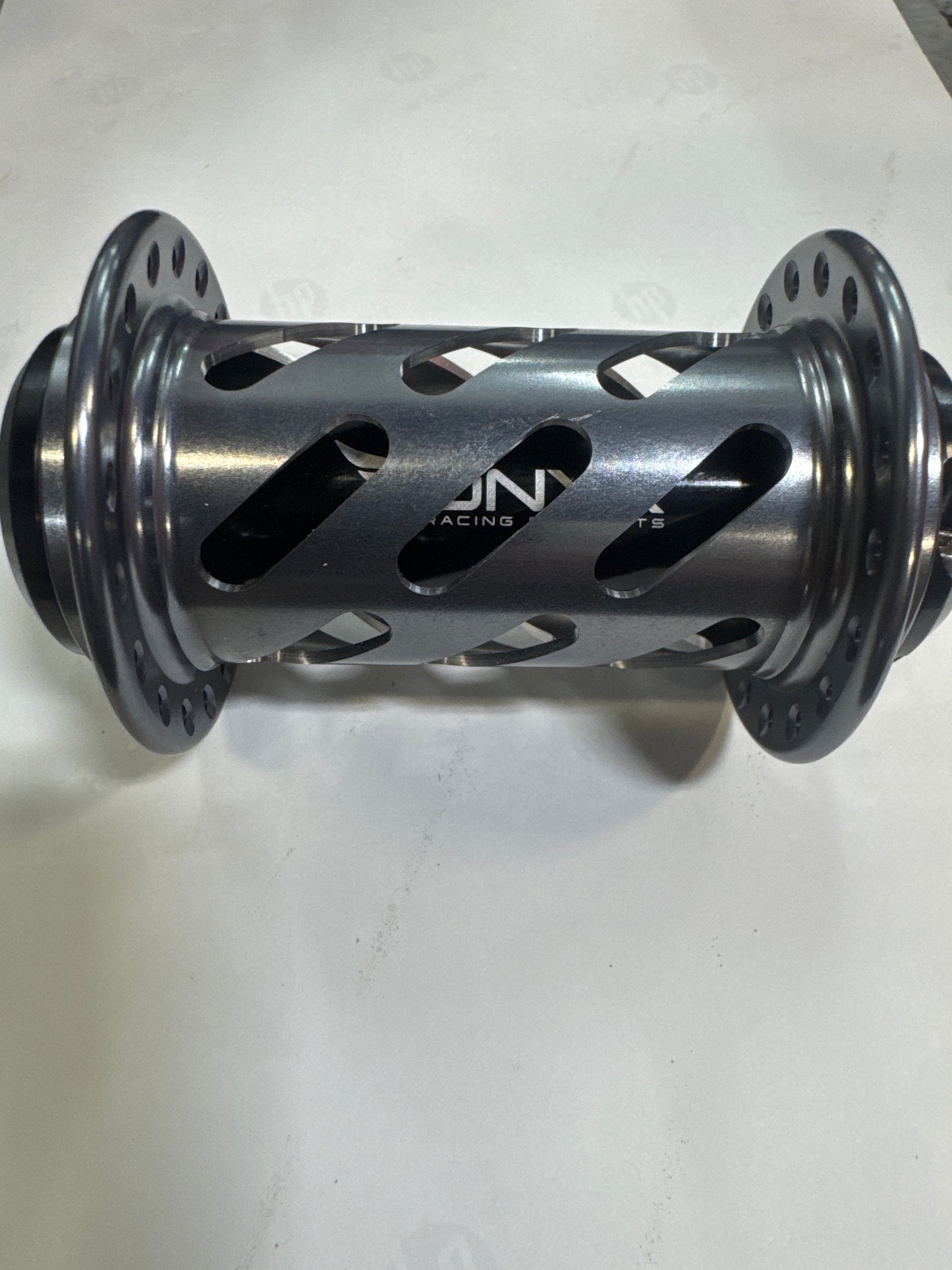 Onyx Hubs Grey