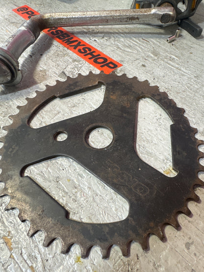 Gt mid school cranks/pedals/sprocket