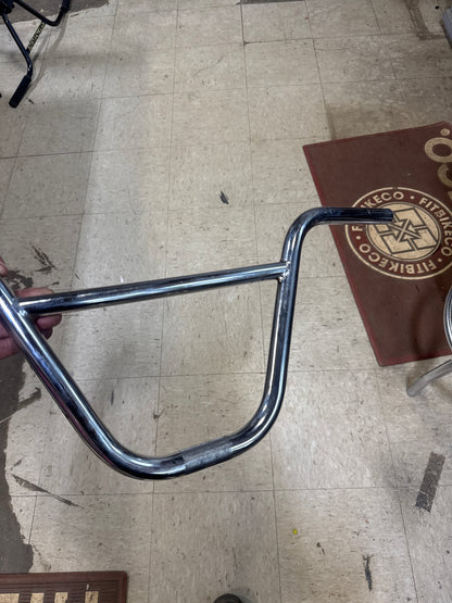Cult crew bars 9”