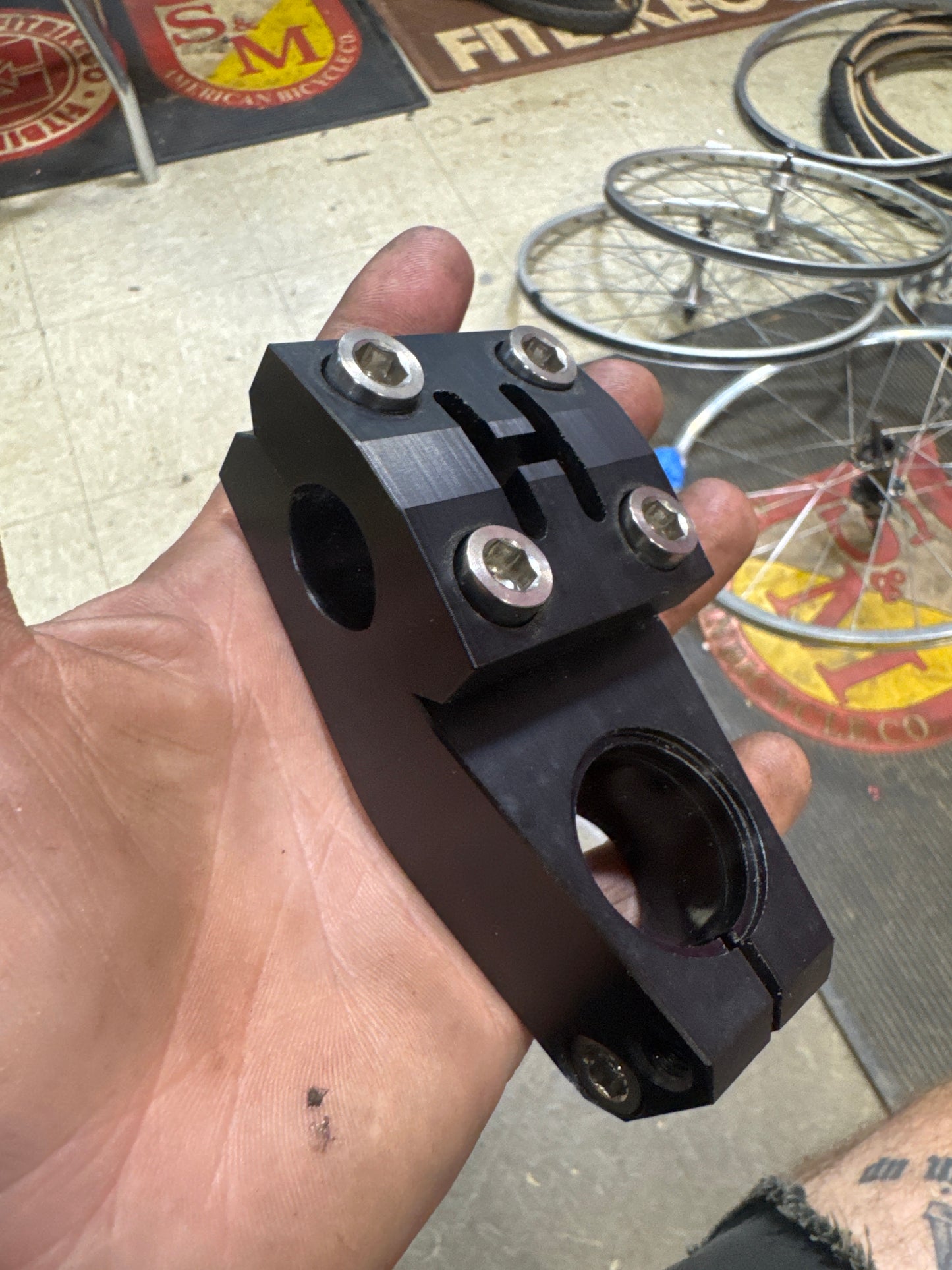 Hutch pro stem w/ ti bolts