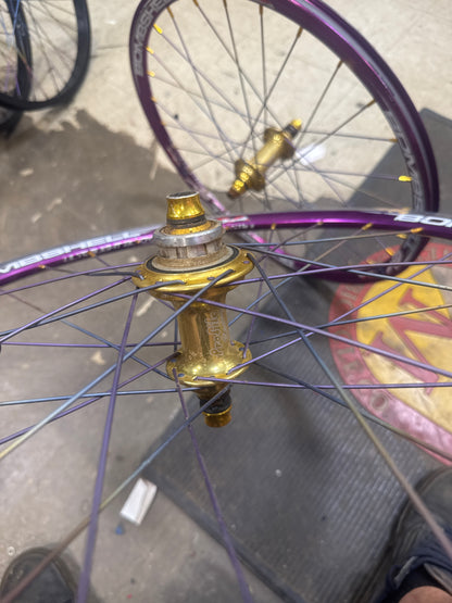 Profile elite hubs 28h x bombshell 20x11/8 wheels