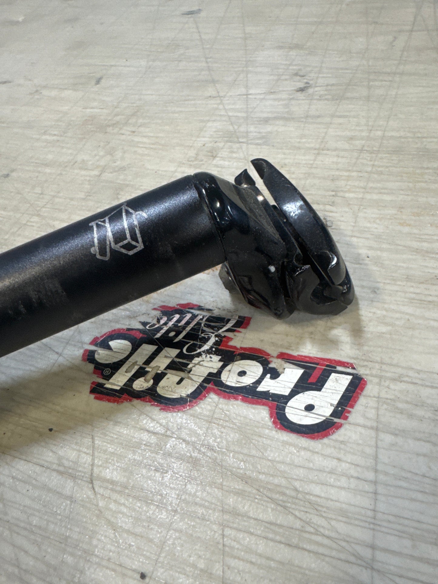 State bicycle 27.2 railed seat post black