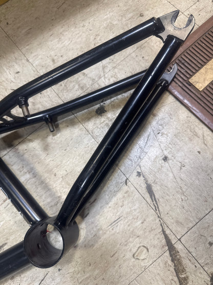 kink curb frame 20tt