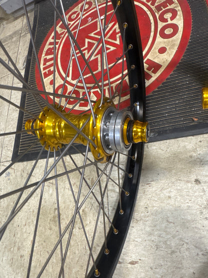 Profile mini hubs x 20” sun envy w/ titanium