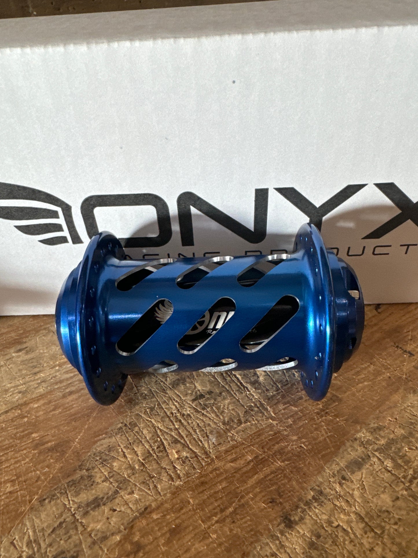 Onyx Hubs Blue