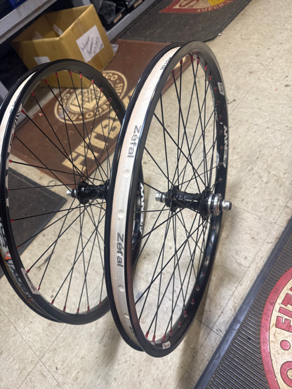 profile mini hubs x sun envy 24” cruiser wheels