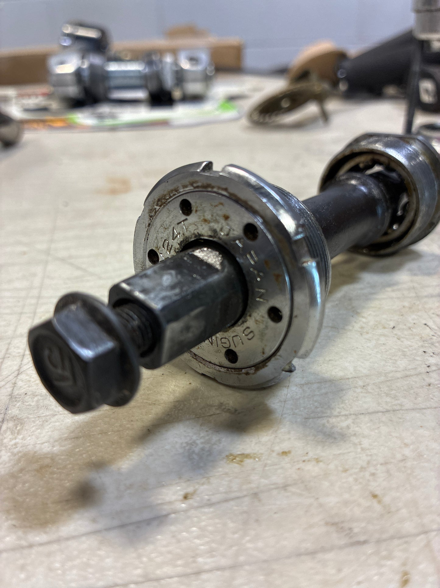 sugino old school euro bottom bracket