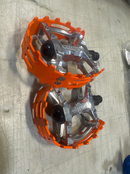 Welgo bear trap pedals 9/16 orange