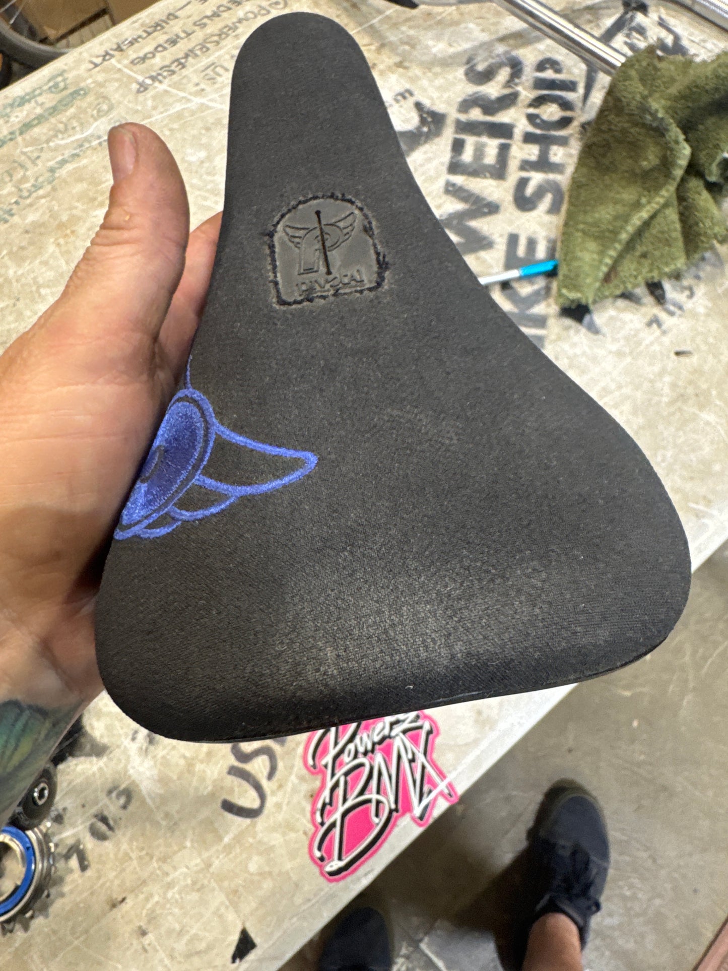 Profile pivotal seat blue