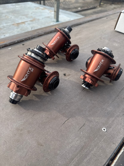 Onyx Hubs Cotm matte bronze