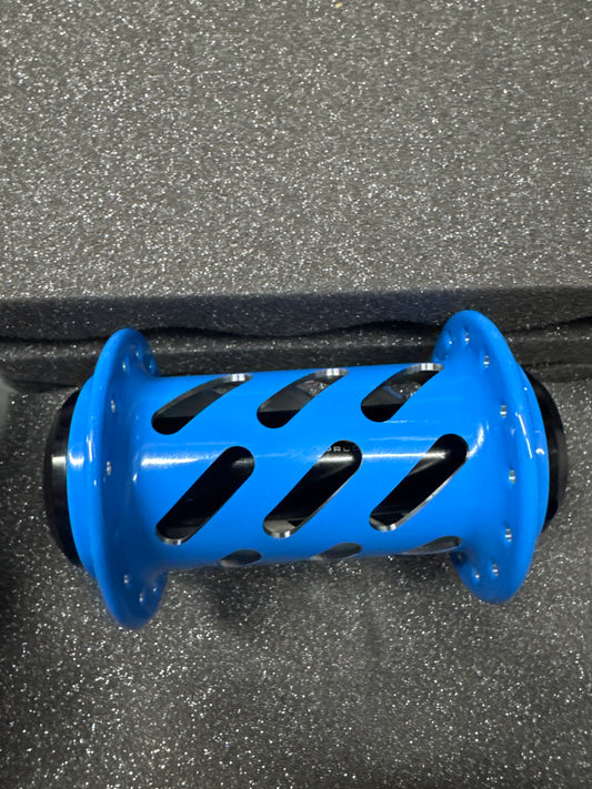 Onyx Hubs Cotm Playboy blue