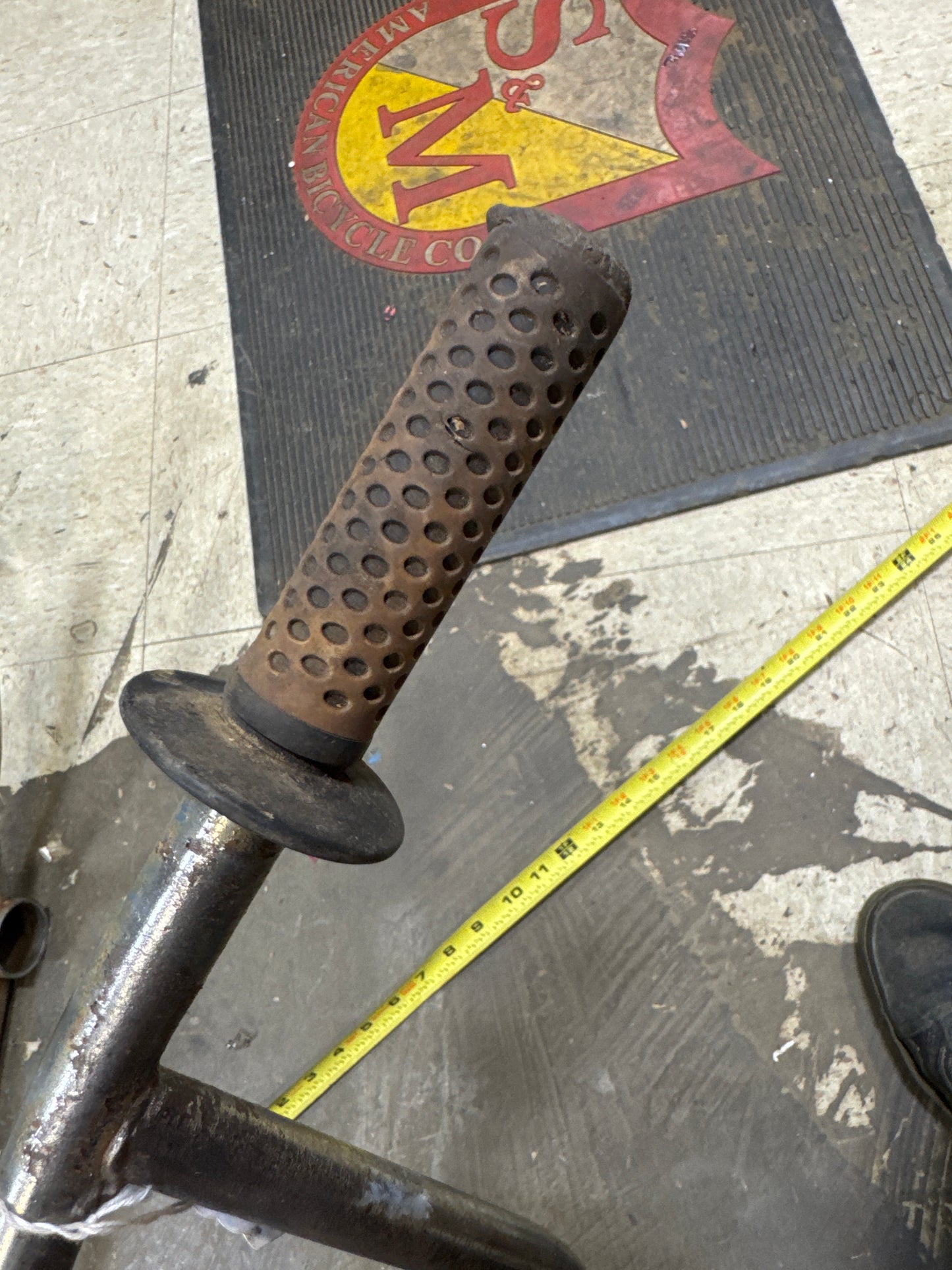 Cw style old school bars