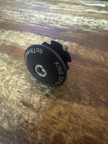 chris king top cap/star nut 11/8