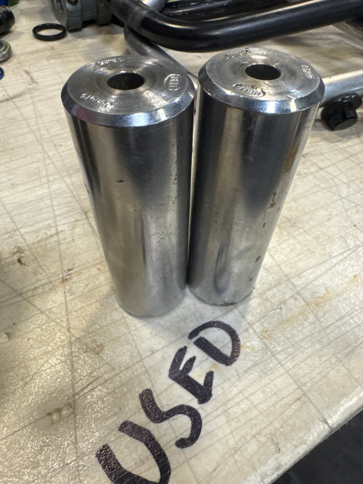 Bell oem pegs chrome 3/8