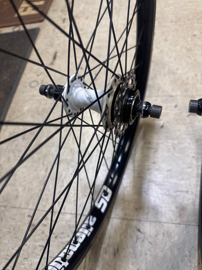 Answer holeshot x alienation os20 wheelset