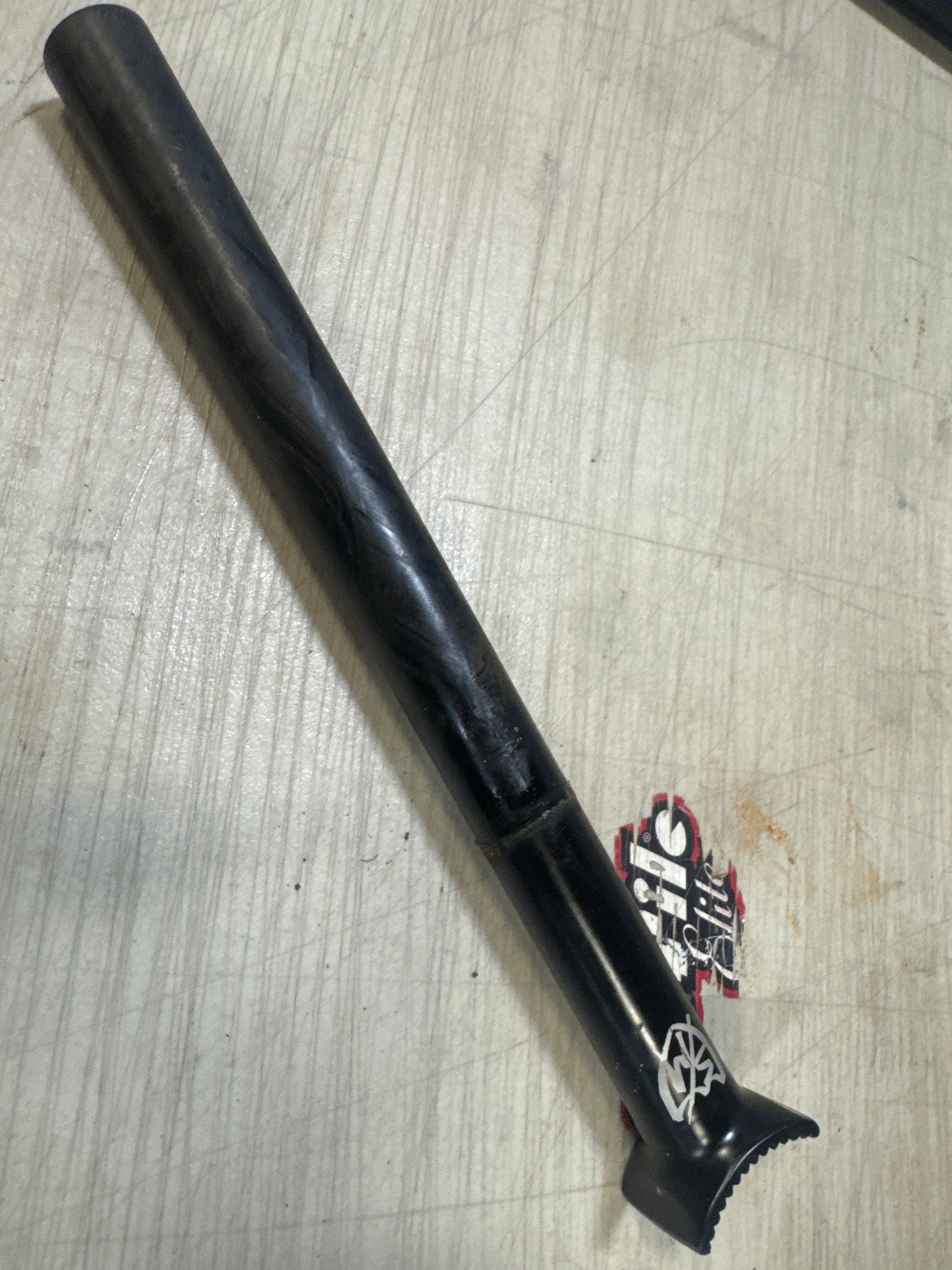 S&m 27.2 long Johnson seat post