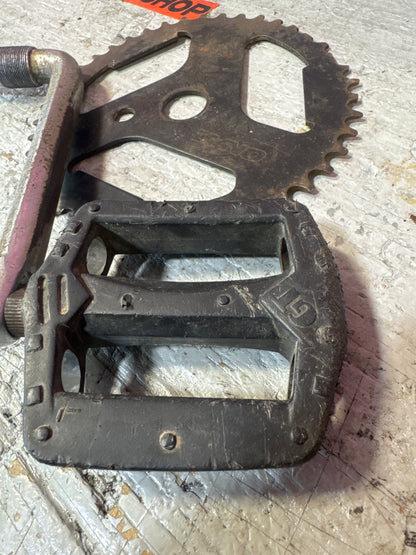 Gt mid school cranks/pedals/sprocket