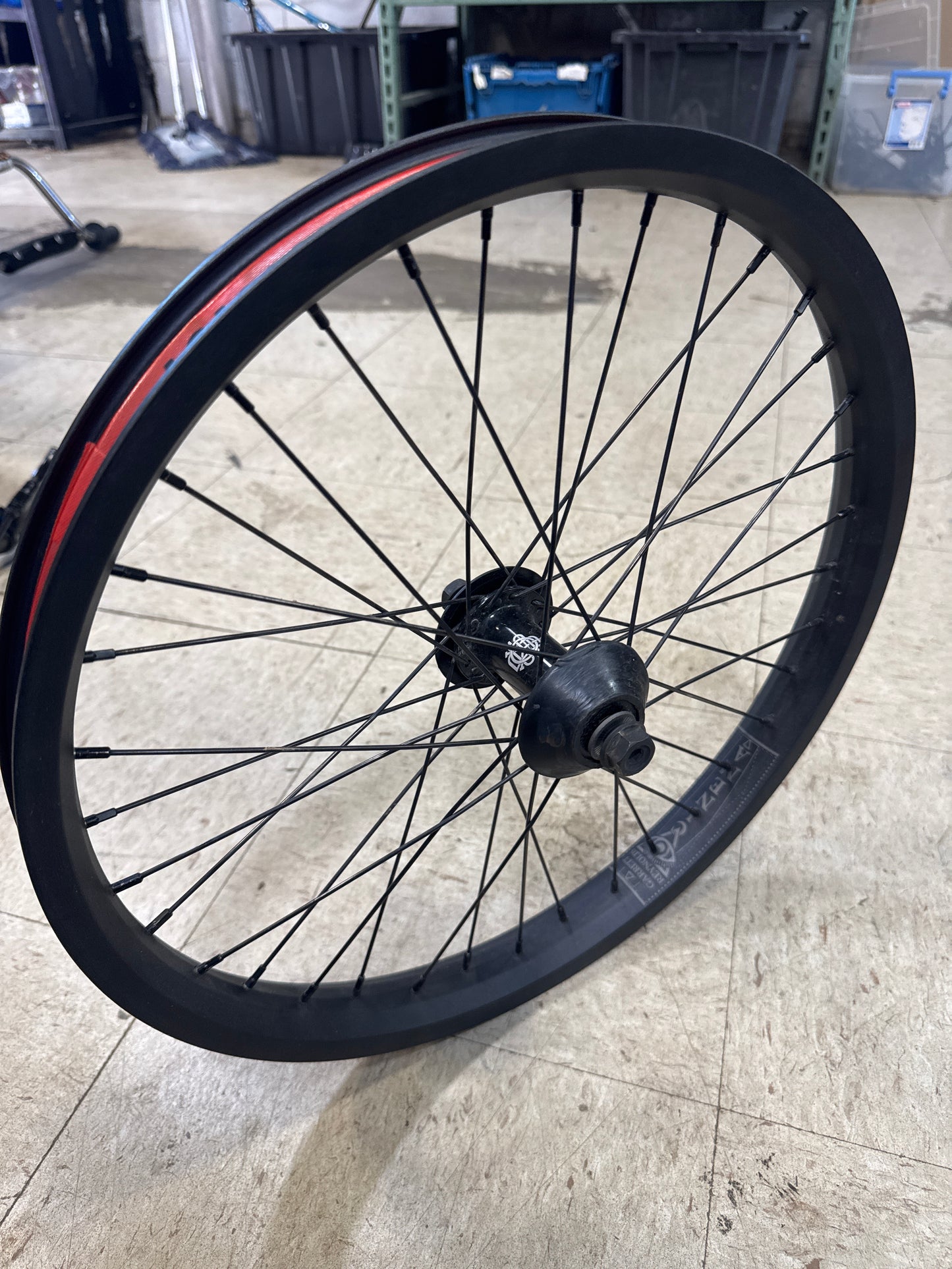 Odyssey C5 front wheel built to cinema reynolds rim