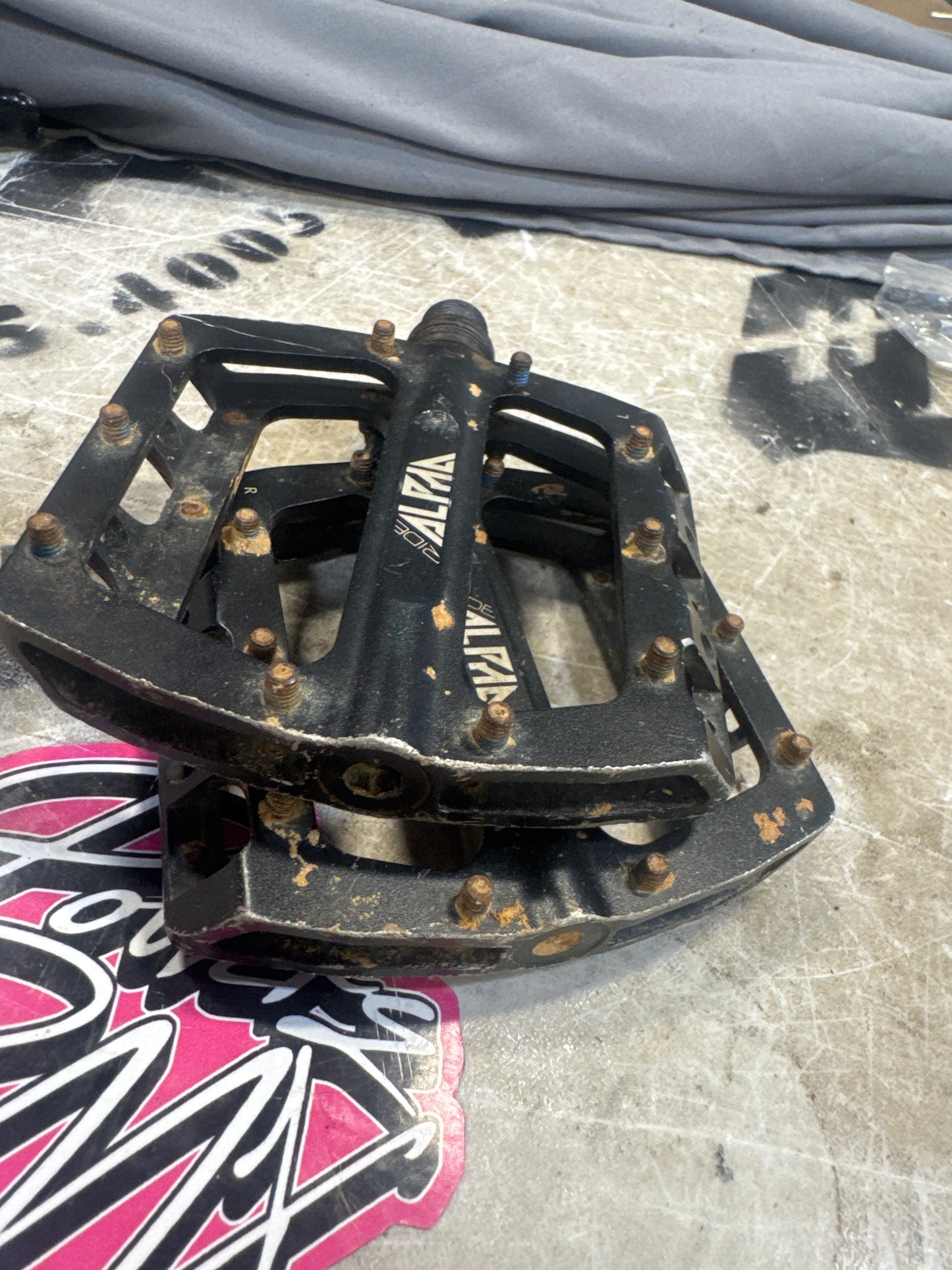 Commencal Ride Alpha Pedals Flats Black 9/16