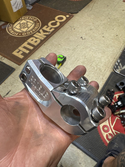 Profile push stem silver 48m stainless bolt