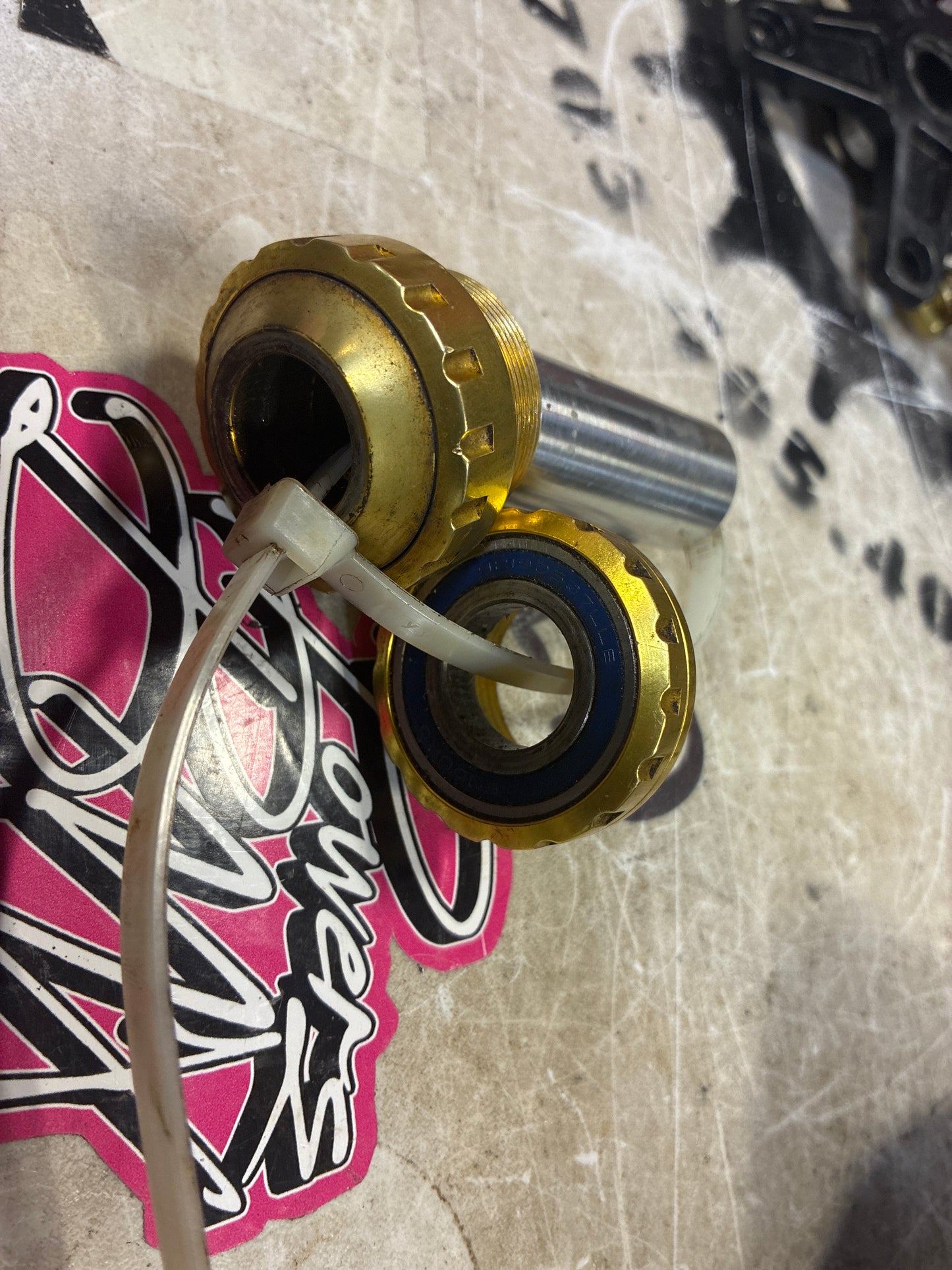 profile outboard 19mm gold bottom bracket