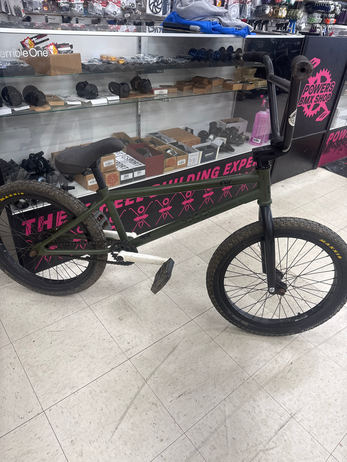 Fit bike co Benny L complete