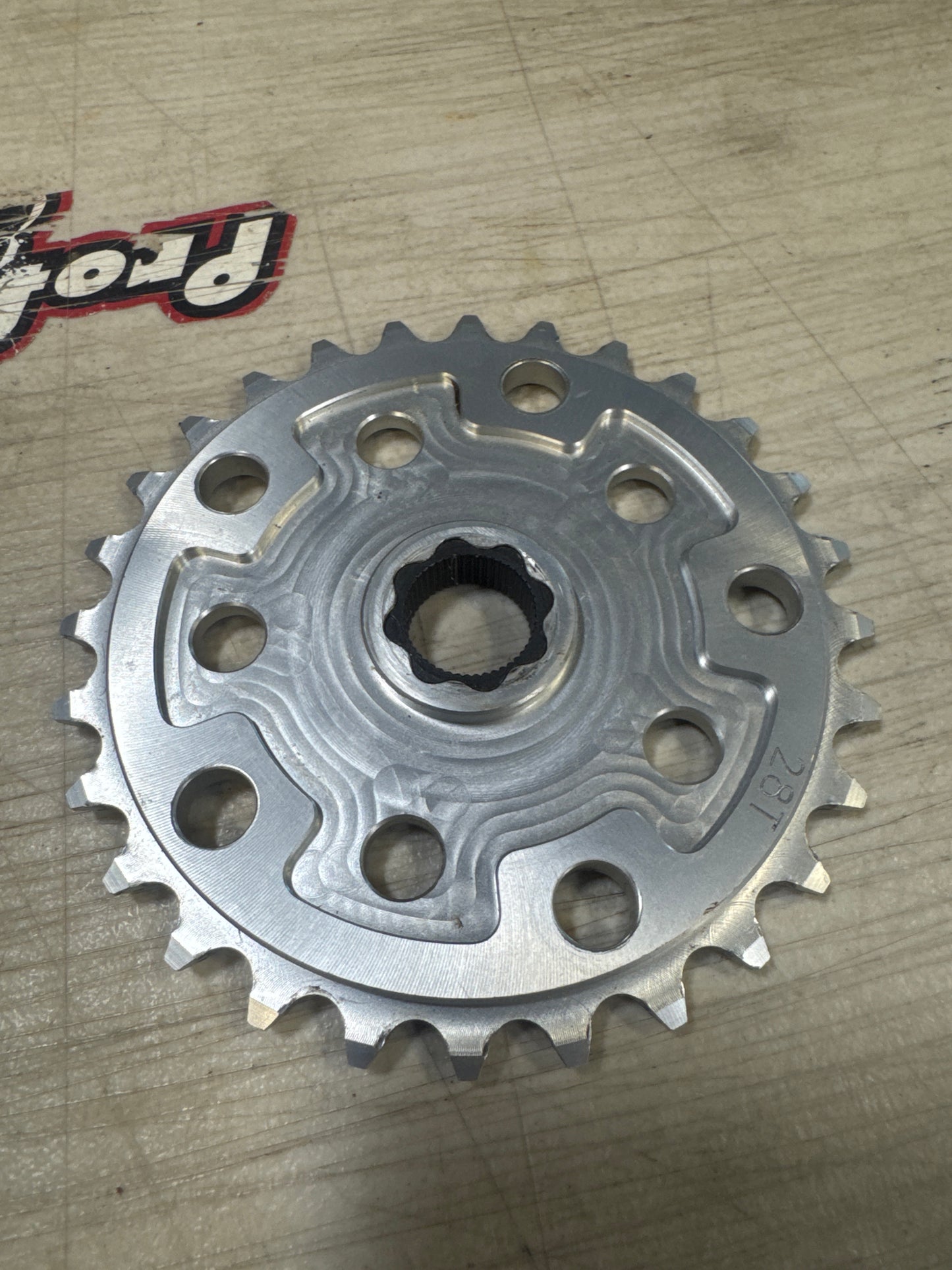 Hutch 19m spline 28t polish